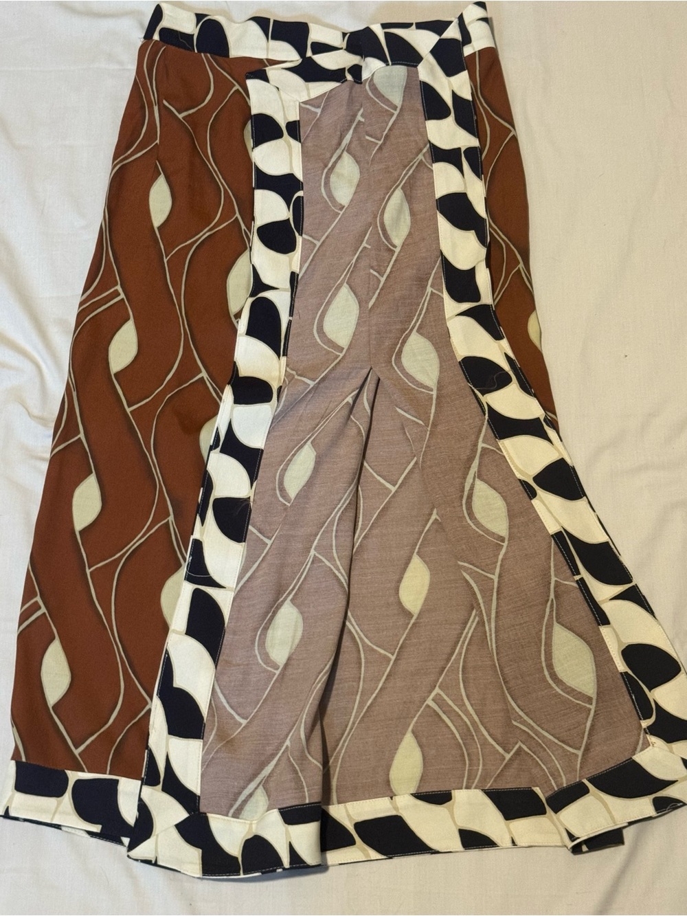 MNG Mango Printed Wrap Midi Skirt Size Large NWT - Picture 3 of 7